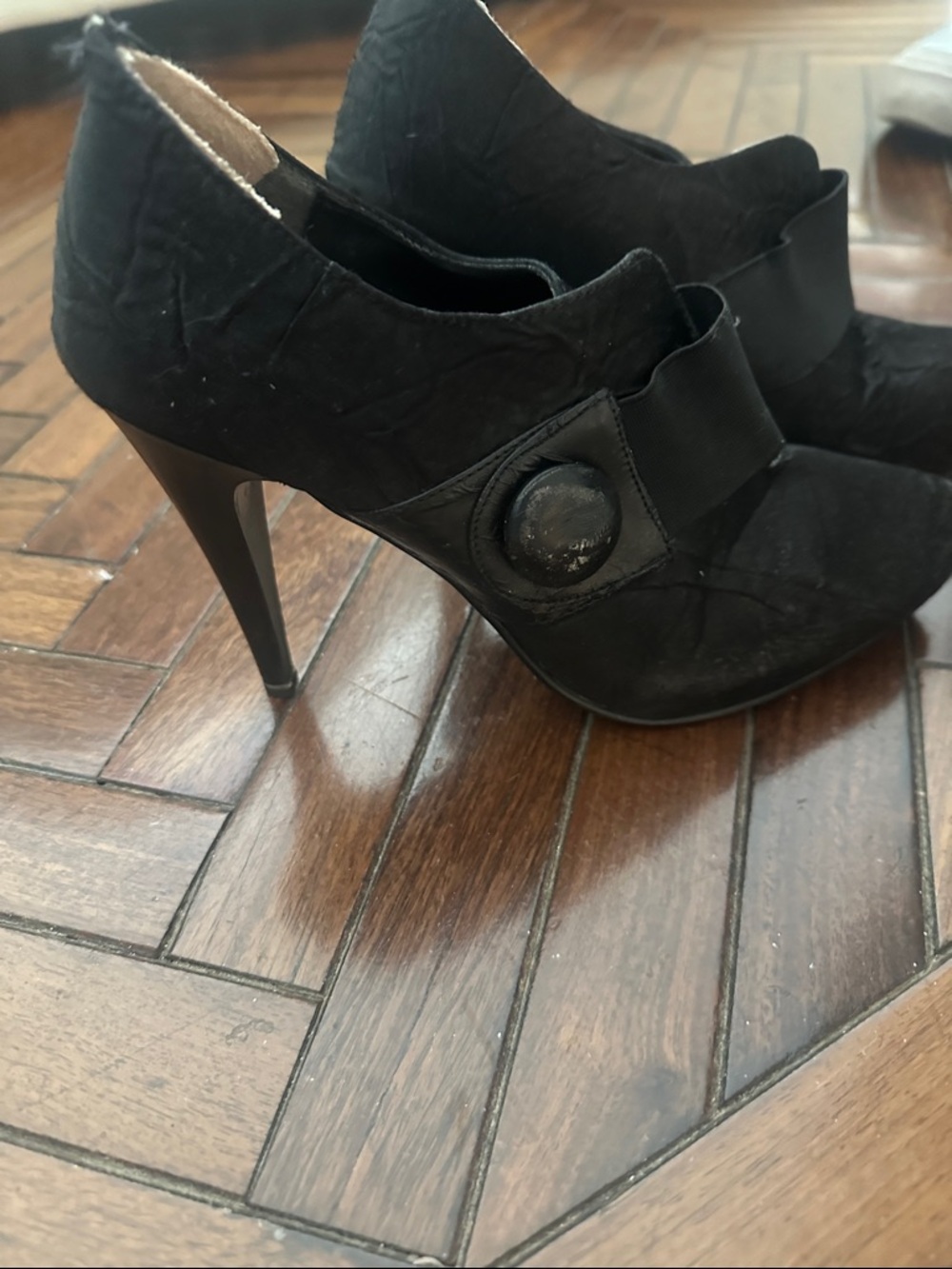 Black Women's High Heel Ankle Shoes with Decorative Button